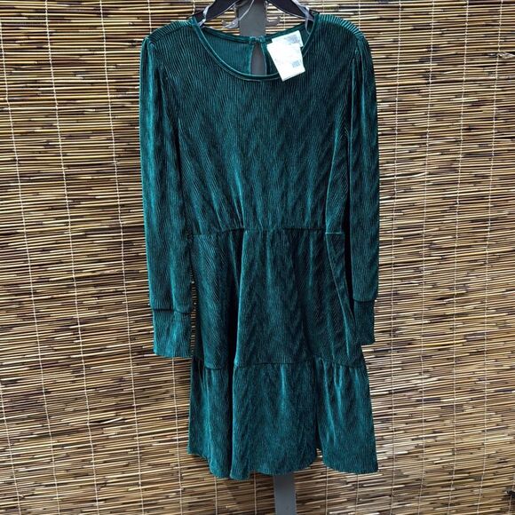 Rare Editions Big Girls Long Sleeve Textured Velvet Tiered Dress - Hunter Size 1 - Picture 1 of 2